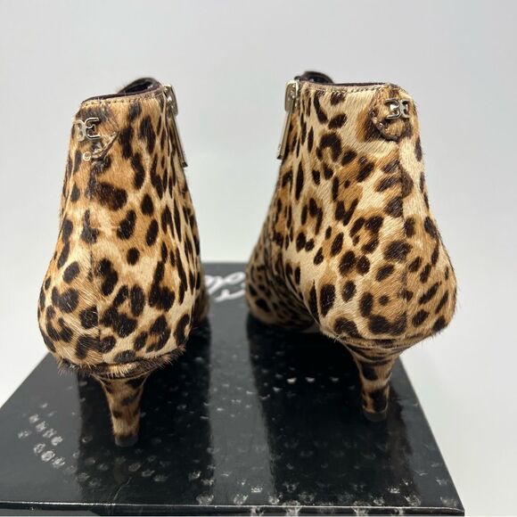 Sam Edelman Kadison Bootie - Picture 7 of 10